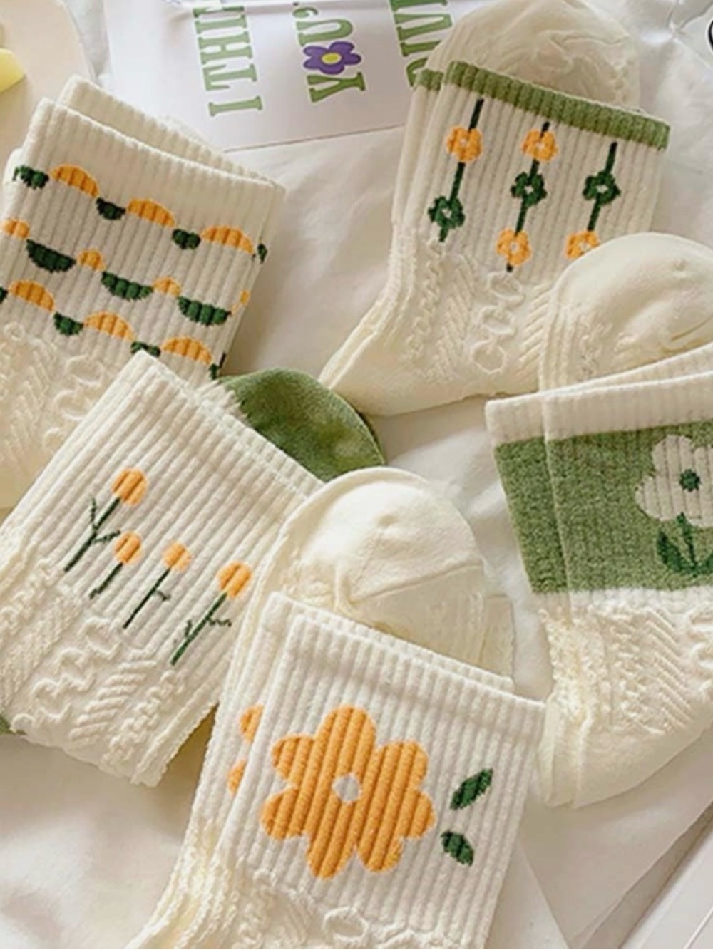 5 Pairs/Womens Ankle Socks. Cute, Casual, and Breathable. Cable Knit Floral. - Picture 2 of 2